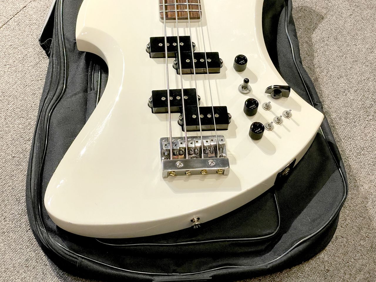 ベース BC Rich Japan NJ MB-20 Mockingbird Bass 1980's BC Rich Japan NJ Series MB-20 Mockingbird Bass w