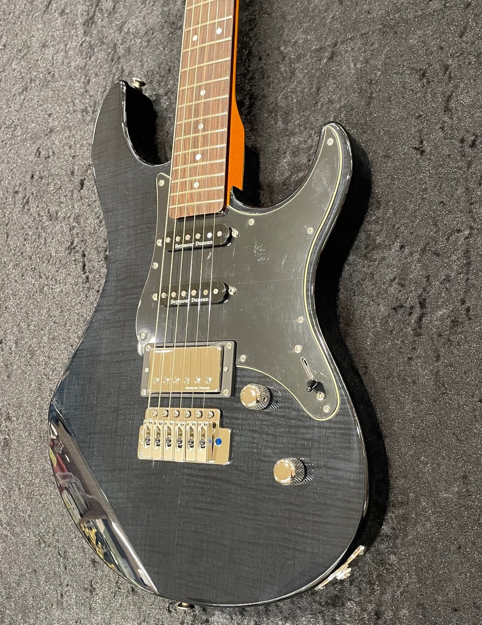 YAMAHA PACIFICA 612VⅡFM トランスルーセントブラック トランスブラック！大人気モデル「YAMAHA PACIFICA612VIIFM」の