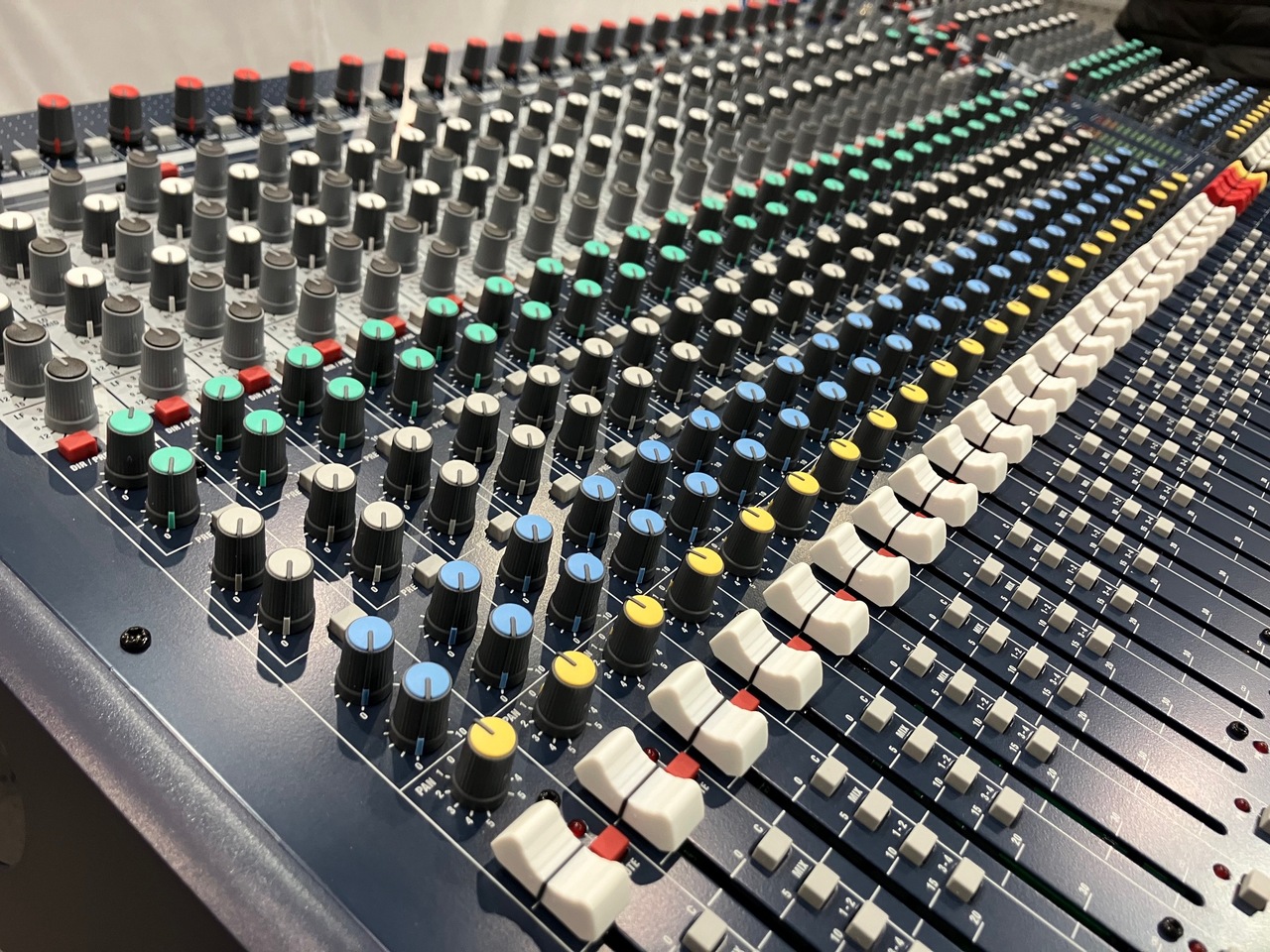 【中古・可動確認済】SHURE FP32 マイクミキサー 中古・可動確認済】SHURE FP32 マイクミキサー - メルカリ
