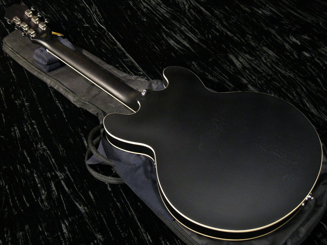 美品Epiphone Casino エピフォン カジノ　ウォーン ブラック Epiphone Casino Worn (Worn Ebony)（中古）【楽器検索デジマート】