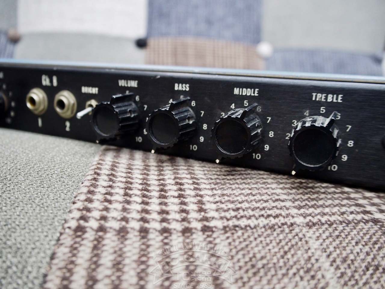 ALEMBIC F-2B Stereo Preamp（ビンテージ）【楽器検索デジマート】