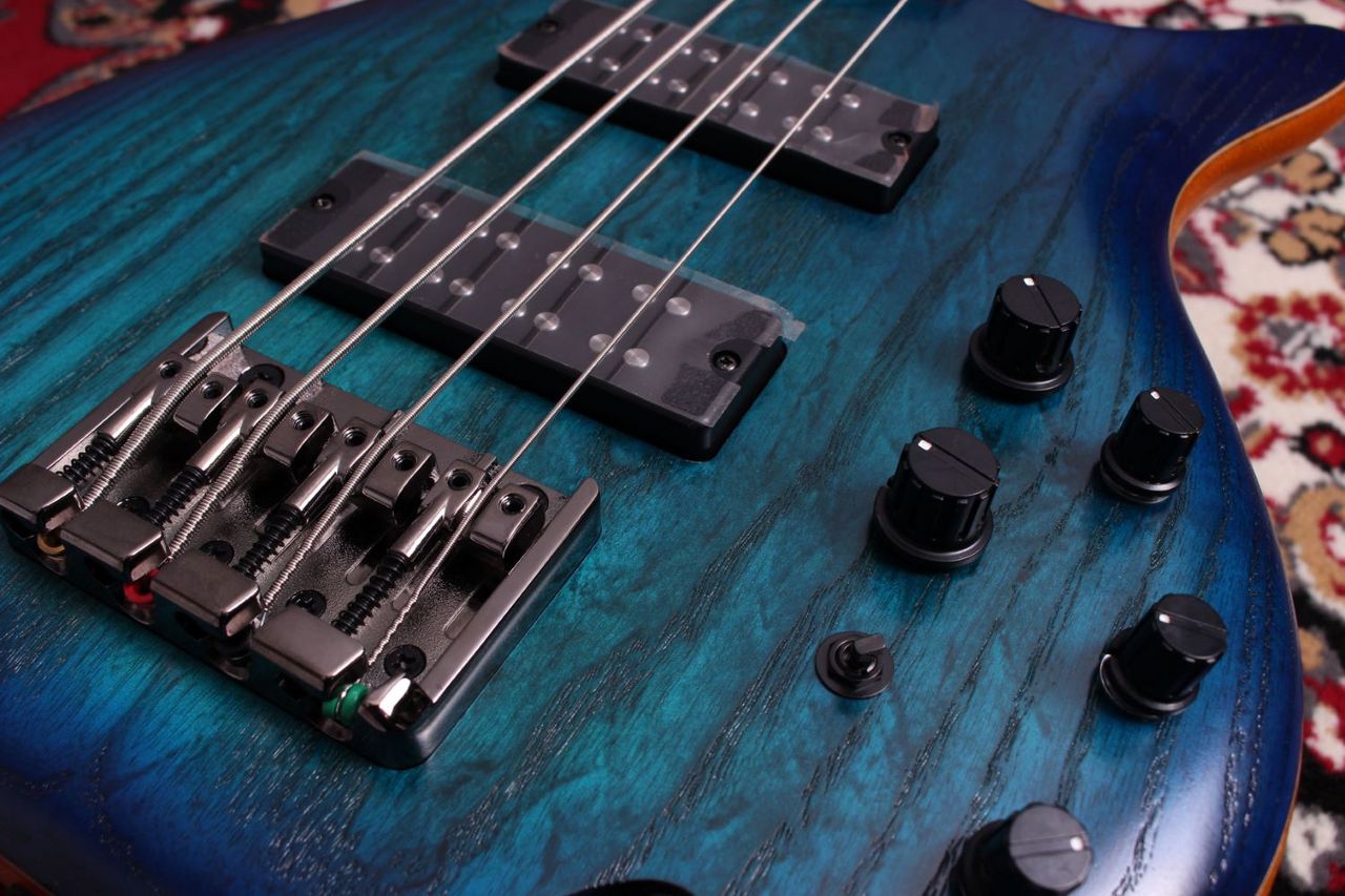 Ibanez R4AH SPL エレキベース アクティブ／パッシブ切替 24フレット