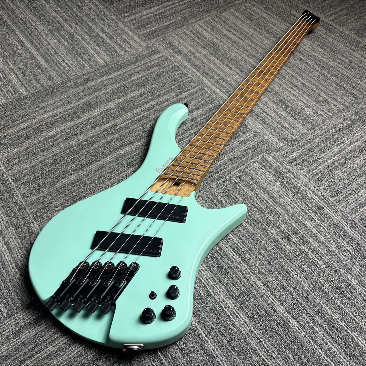 【ほぼ未使用品】Ibanez EHB1005MS 5弦ベース Ibanez EHB1005MSSFM Bass – Motor City Guitar