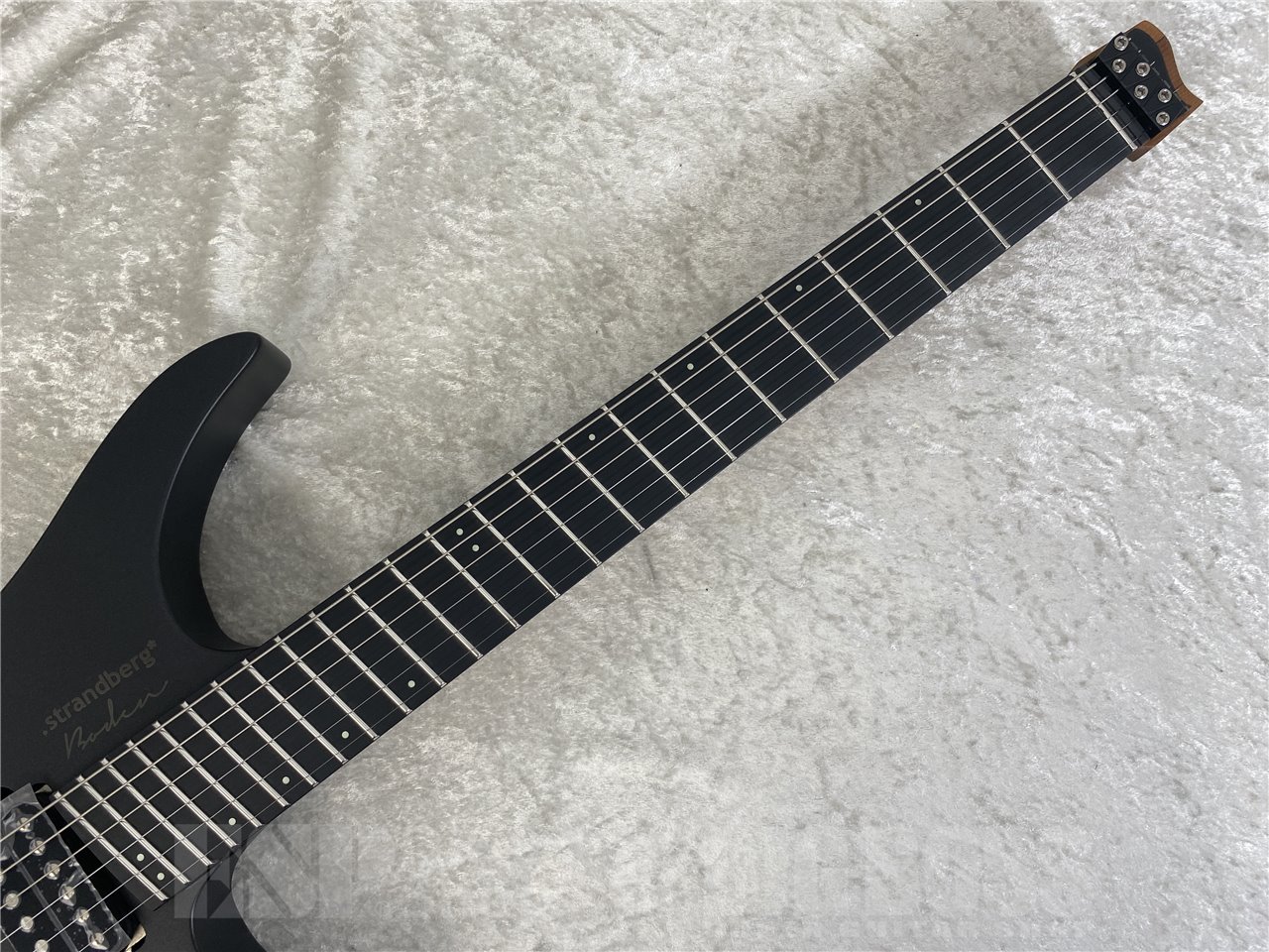 strandberg Boden Metal NX 6 Tremolo(Black Granite)（新品