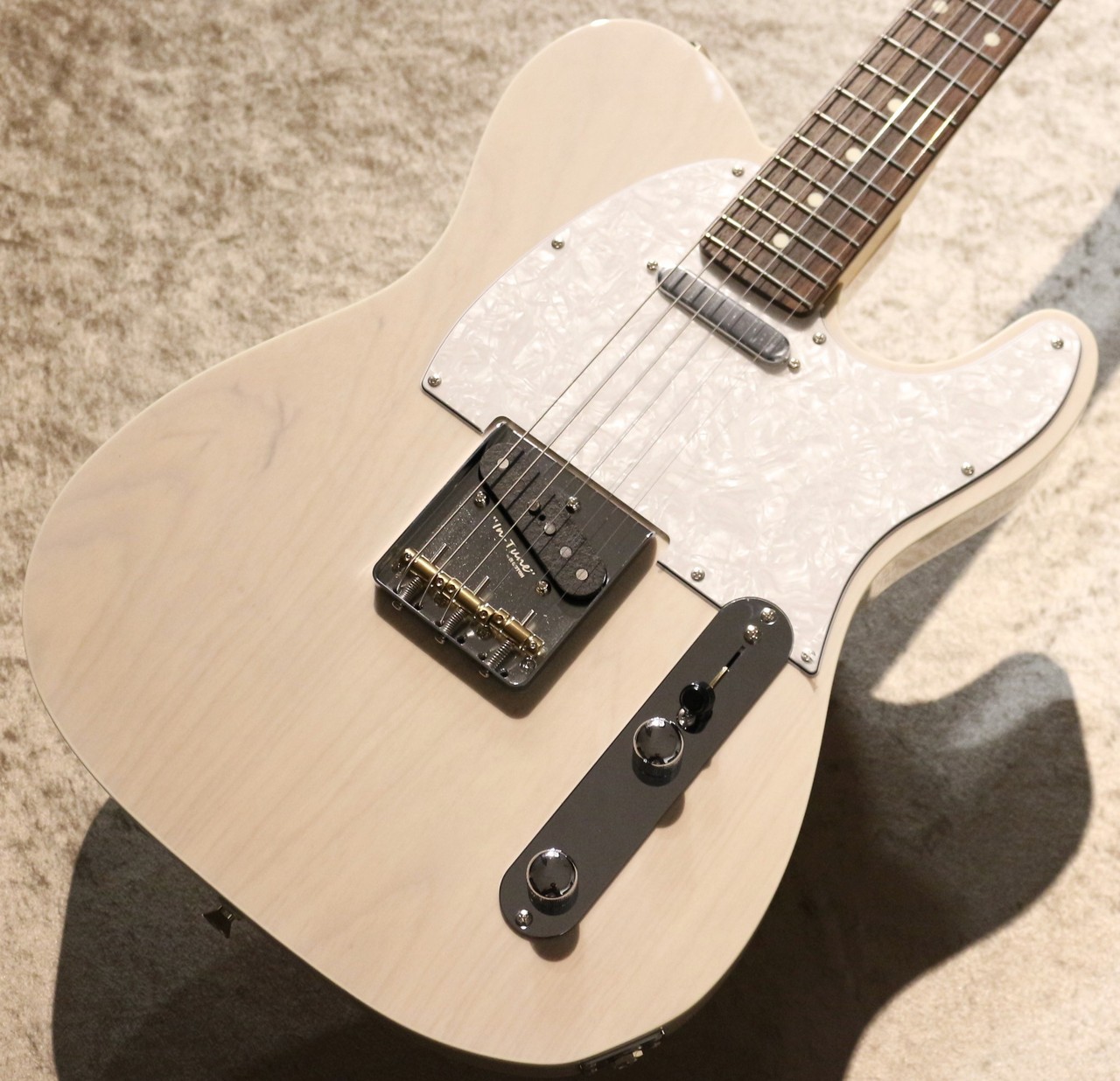 FujigenフジゲンCS　2007年製フレイムメイプルボディ 極太ローズネック FujigenフジゲンCS 2007年製フレイムメイプルボディ 極太ローズ