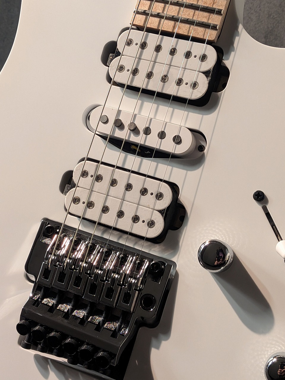 Ibanez 【担当おすすめ】J-LINE RG6HSHMTR White Flat #F2612242【3.56