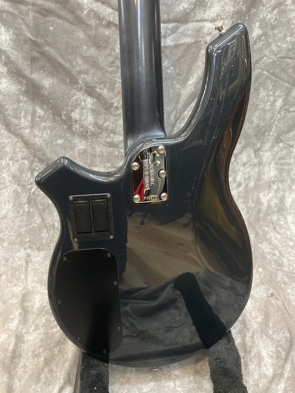 時間限定価格MUSIC MAN　BONGO4 PZ CRD HS MUSIC MAN Bongo 4 HS（中古）【楽器検索デジマート】