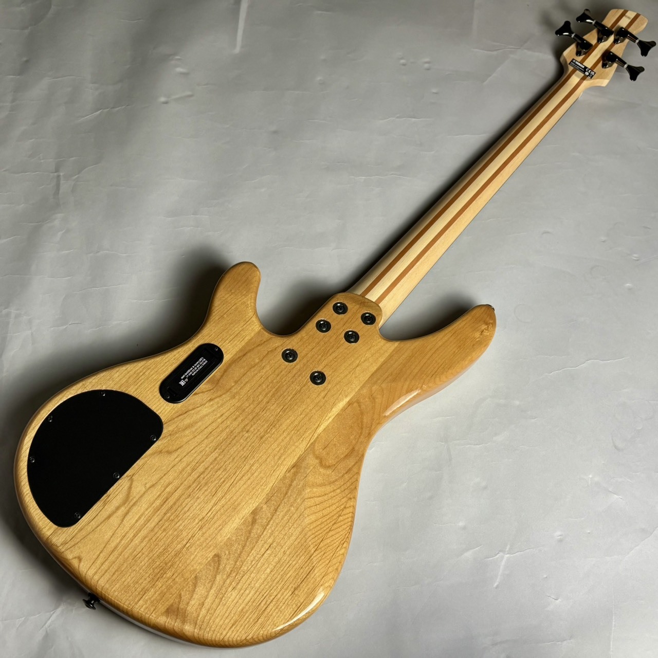 極美品ぼざろ　きくりモデルYAMAHA TRB1004J 生産終了品エレキベース YAMAHA TRB1004J NT【ぼっちざろっく 廣井きくり使用モデル】【現物