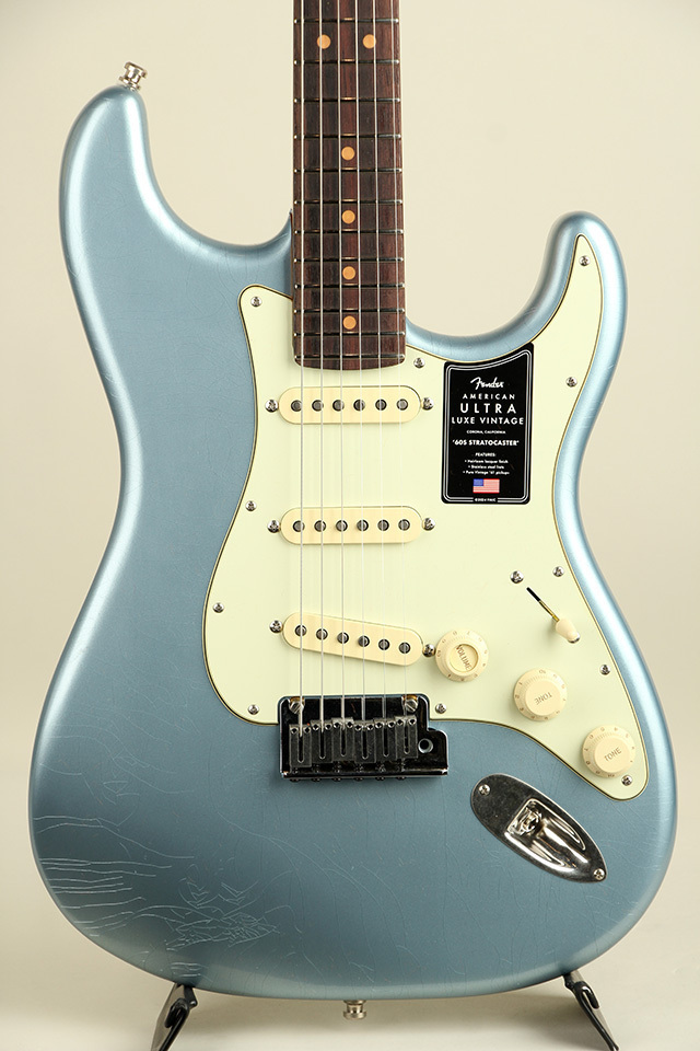 Fender American Ultra Luxe Vintage '60s Stratocaster RW Ice Blue
