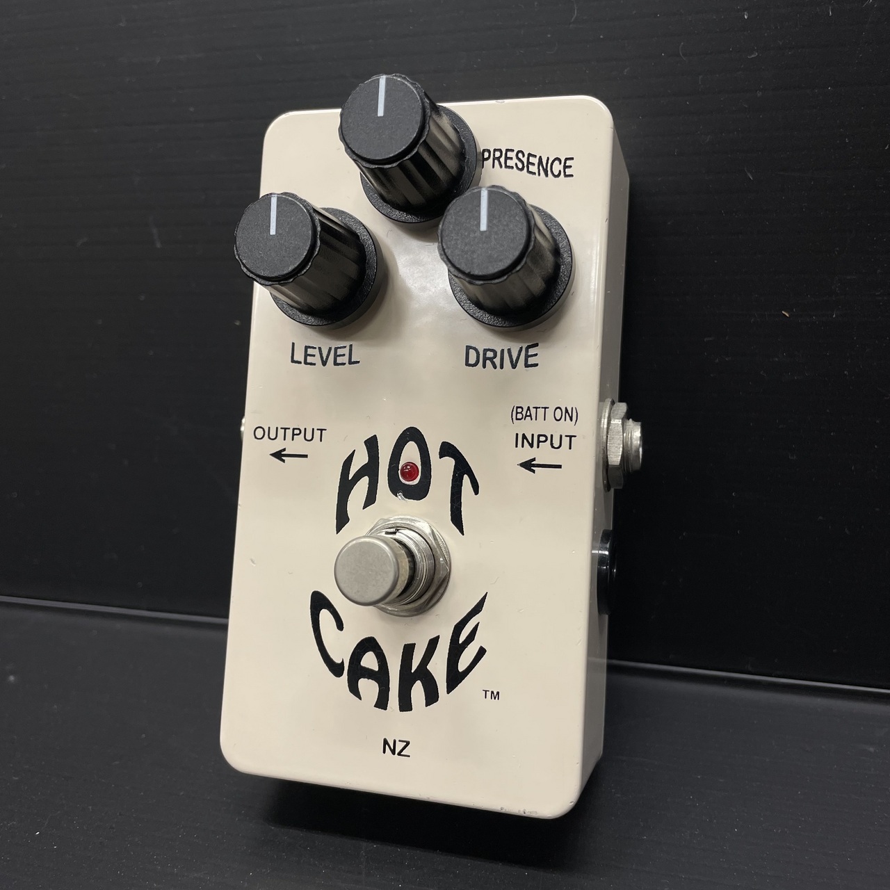 ギター Crowther Audio HOT CAKE 3knob CROWTHER AUDIO HOT CAKE 3Knob PRESENCE（中古）【楽器検索デジマート】