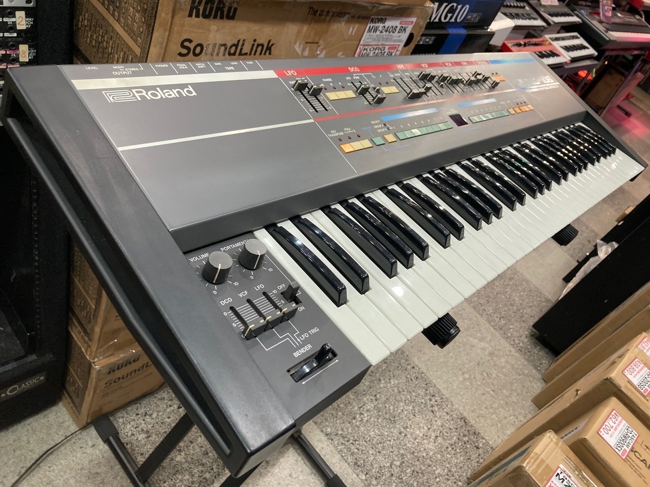 楽器/器材Roland JUNO-106 シンセサイザー ジャンク - 鍵盤楽器