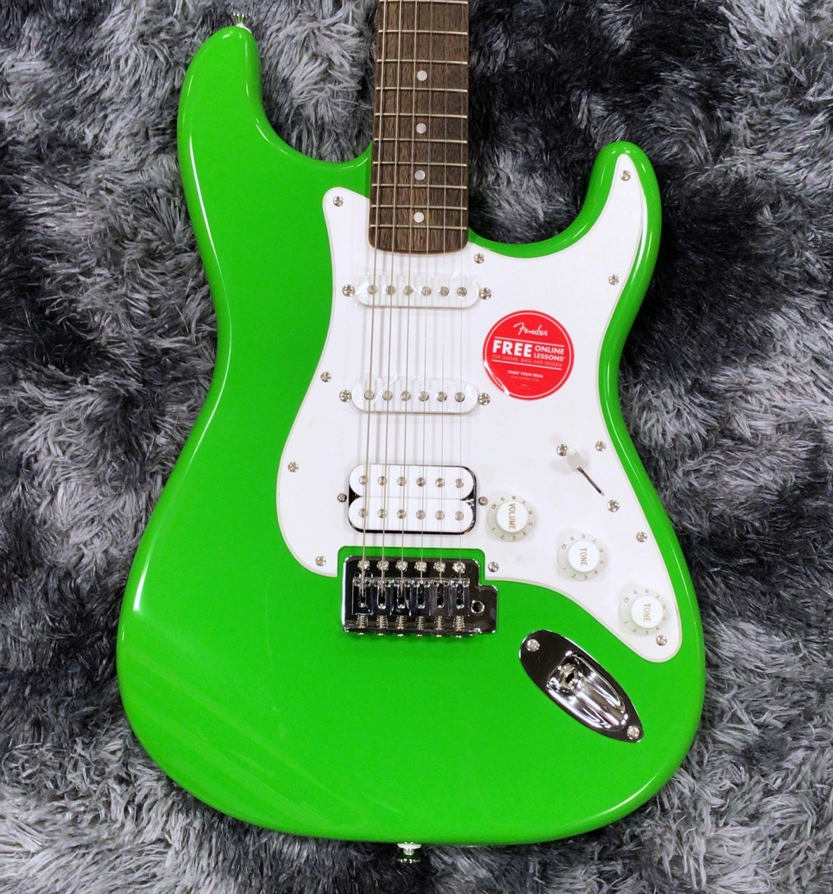 最終値下げ！Squier by Fender STRATOCASTER グリーン Amazon.com: Fender Squier Stratocaster Electric Guitar