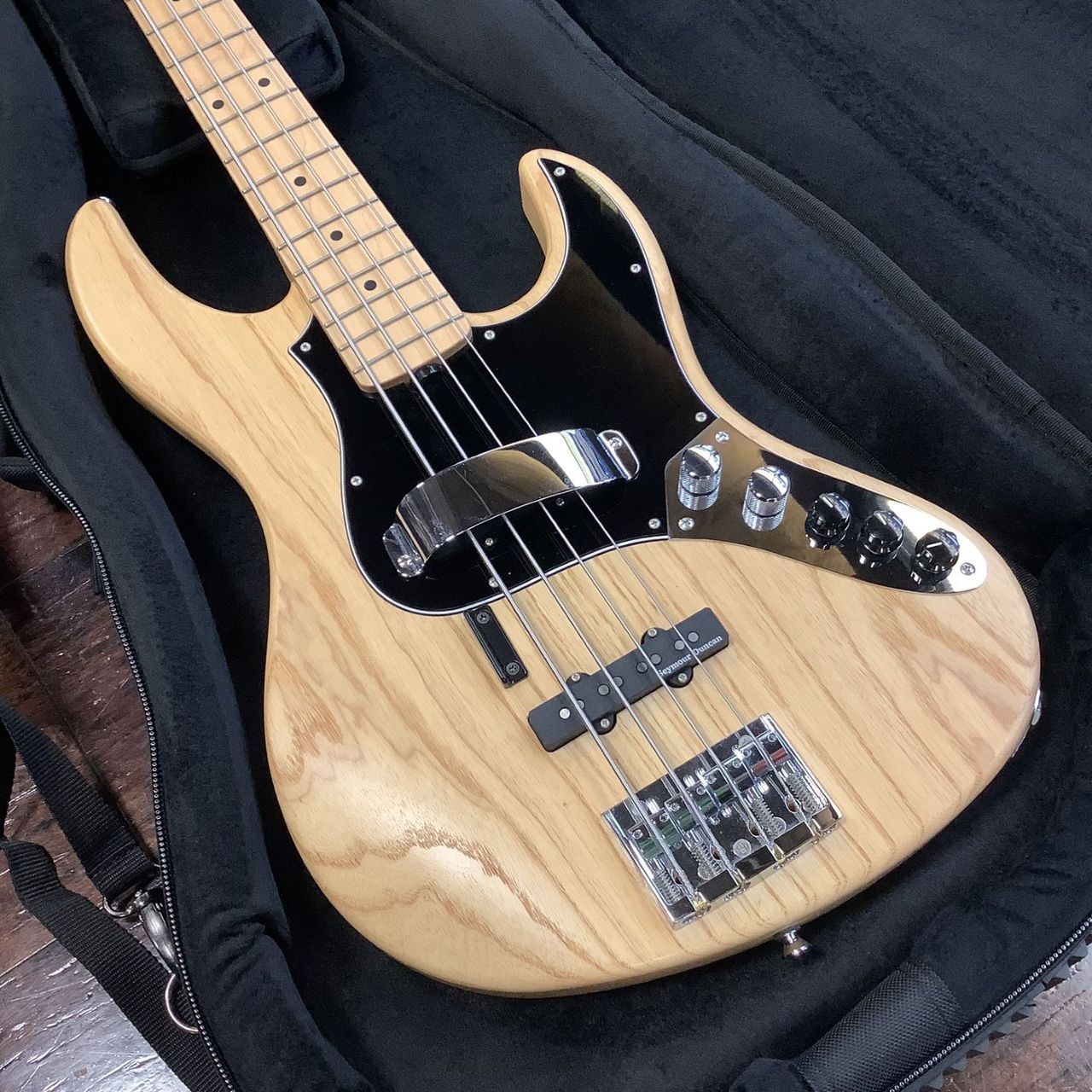 ベースギター中古品 Moon(ムーン) / GM-MB エレキベースギター/WHT/GM-MB | 中古品の
