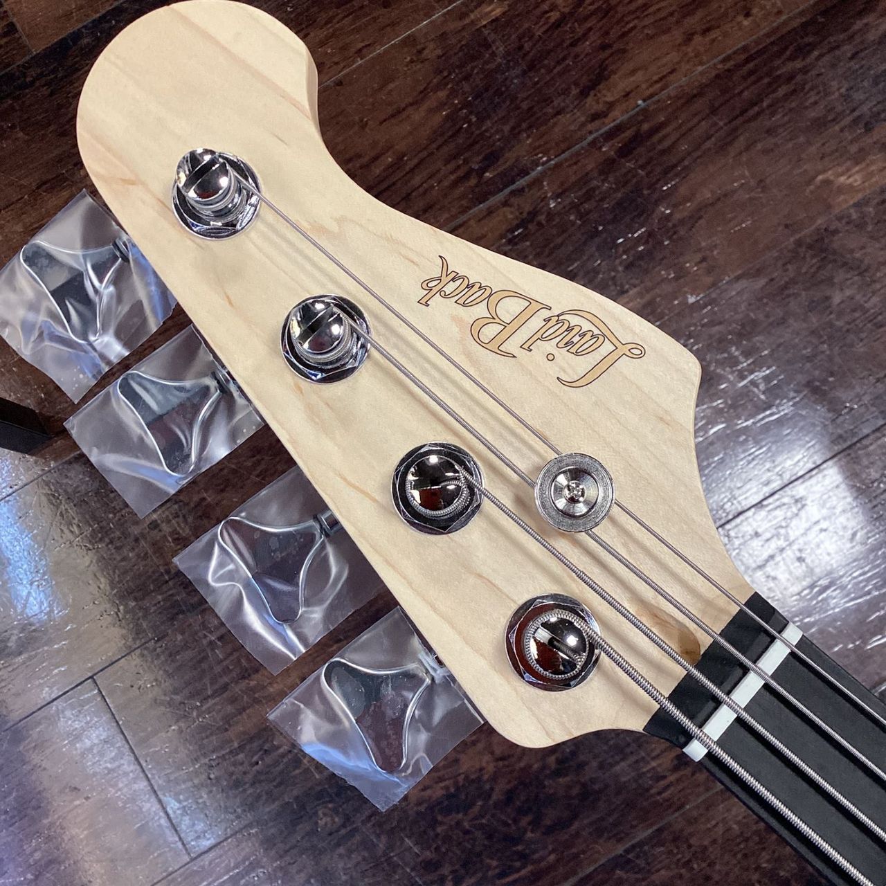 Laid back エレキベース ピンク Laid Back LBA-PJ（Pearl Pink Red）【現物画像】【4弦エレキベース