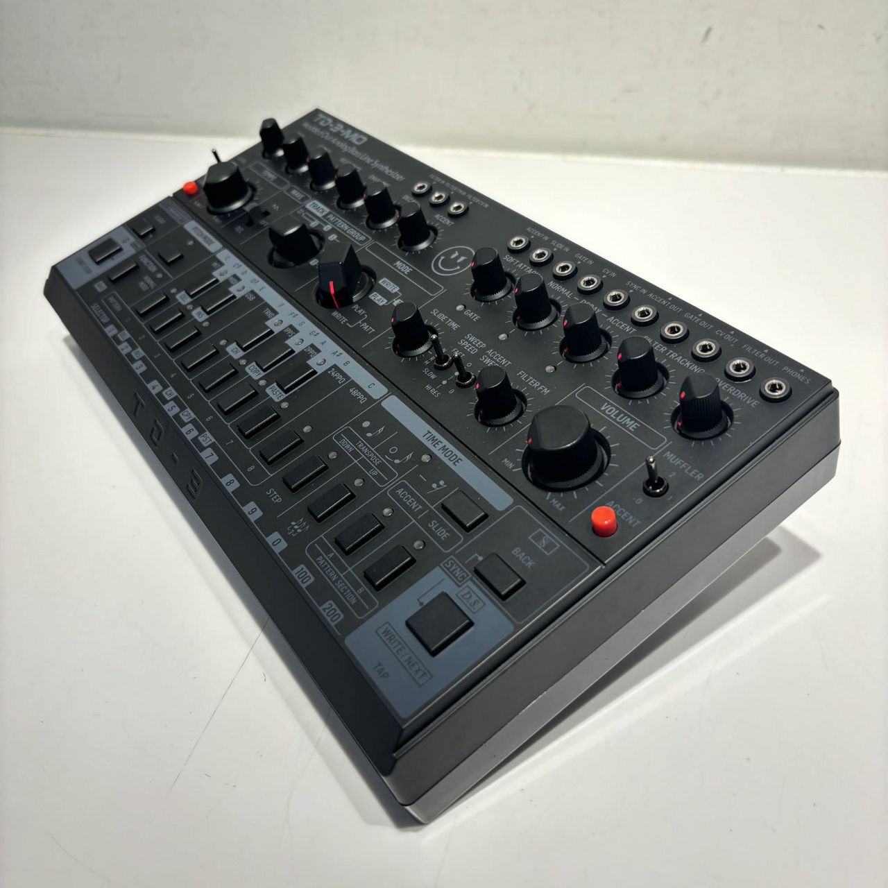 BEHRINGER TD-3-MO-BK【現物画像】※店頭未展示品（中古/送料無料