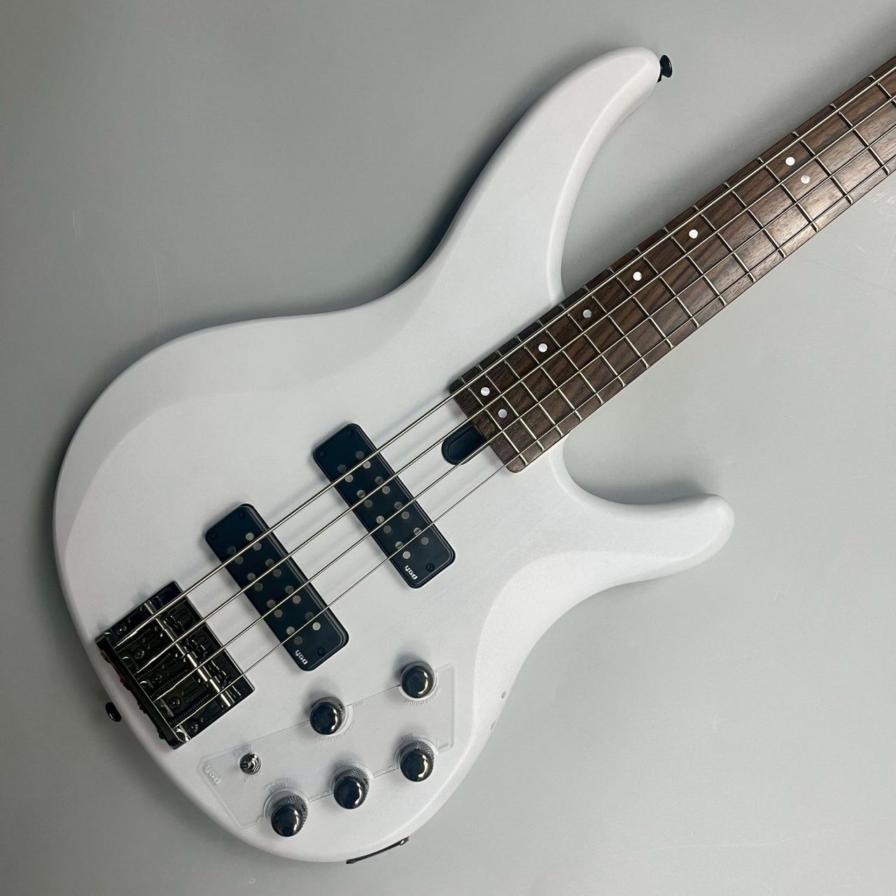 YAMAHA TRBX504 Translucent White ベース（新品特価/送料無料）【楽器