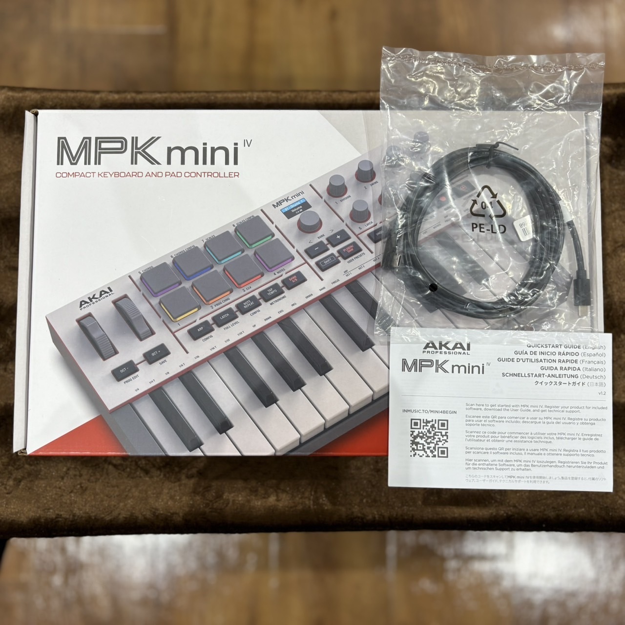 AKAI 《新製品 / 迅速発送！》MPK Mini IV Grey MIDIキーボード