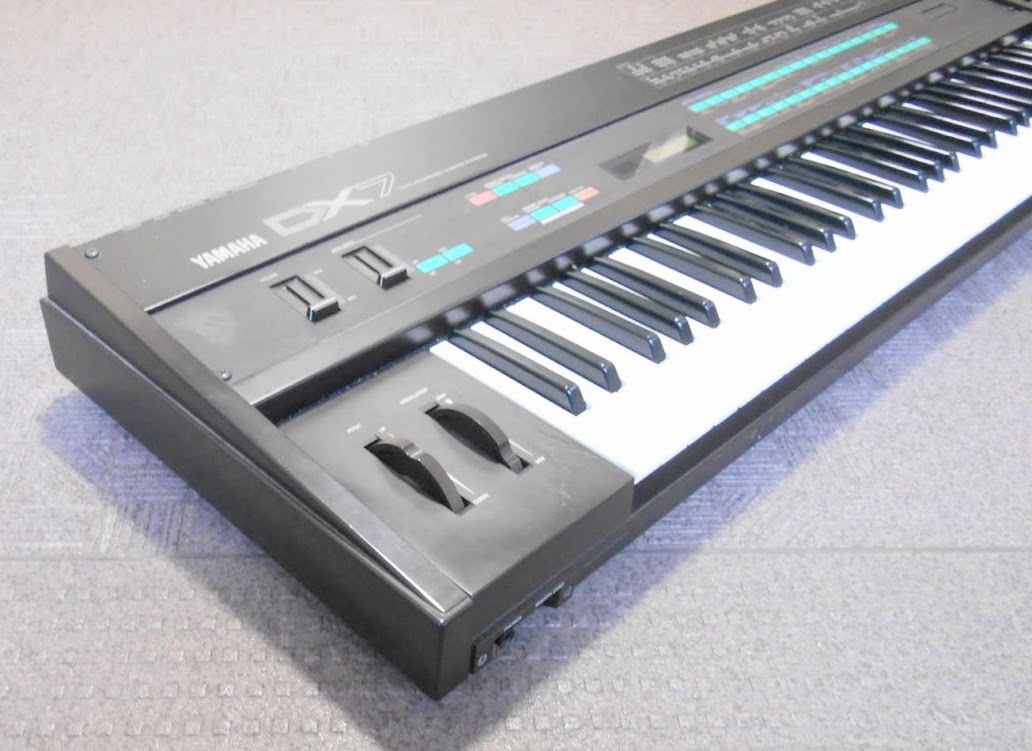 YAMAHA DX7（中古）【楽器検索デジマート】