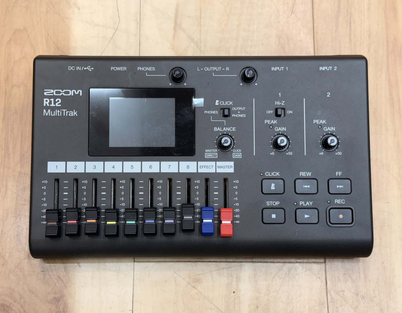 【美品】ZOOM R12 MultiTrak SDカード付き(128GB) Zoom R12 MultiTrak - Trew Audio