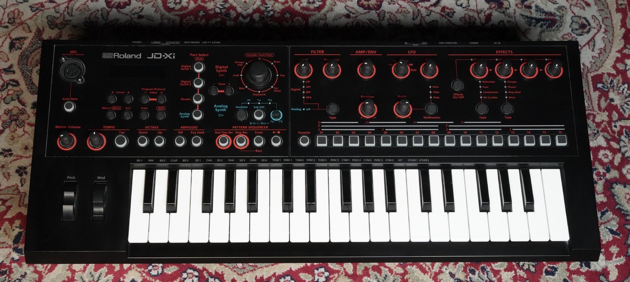 Roland (ローランド)JD-Xi 純正ソフトケース付き【現品画像】（中古