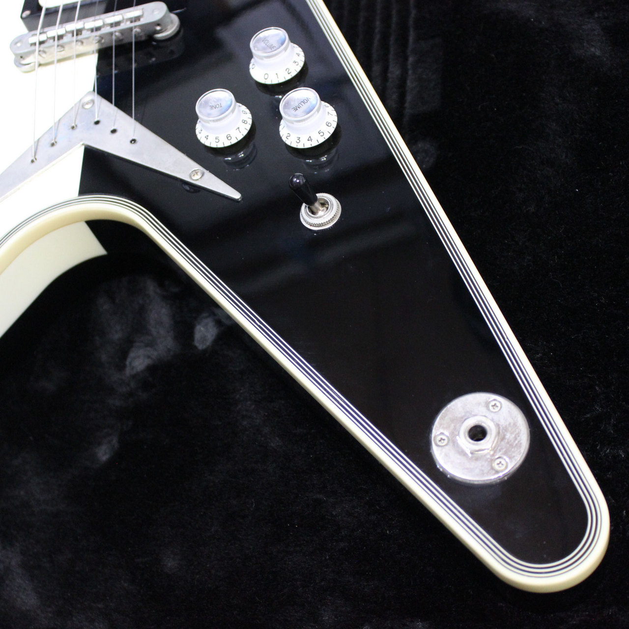 DEAN USA FLYING V MS モデル限定品 MICHAEL SCHENKER V 2005年製です