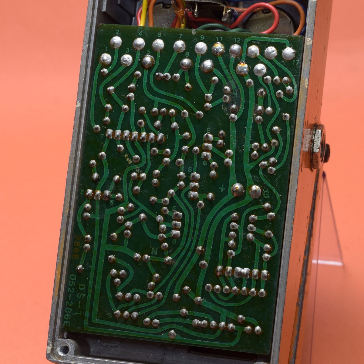 BOSS DS-1 日本製　銀ネジ　1980年製　ヴィンテージ楽器 激レア！】ビンテージBOSS DS-1（銀ネジ）80年日本製を手に入れ