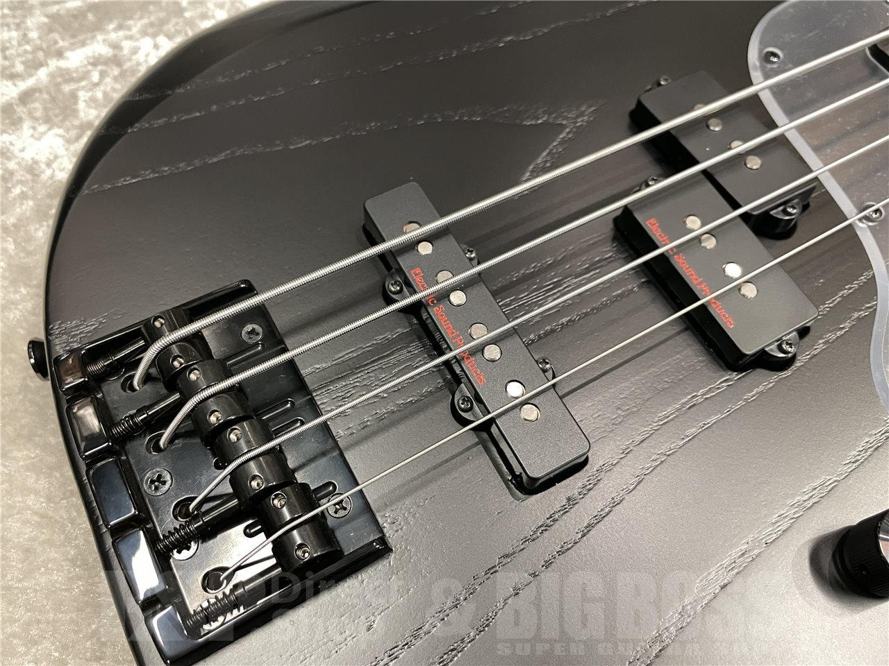 EDWARDS E-BOTTOM BUMP【Alternative Black】（新品/送料無料）【楽器