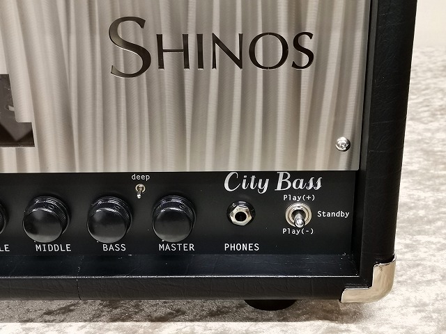 SHINOS アンプ ハードケース キャスター付き （UDG U8328BL Creator 