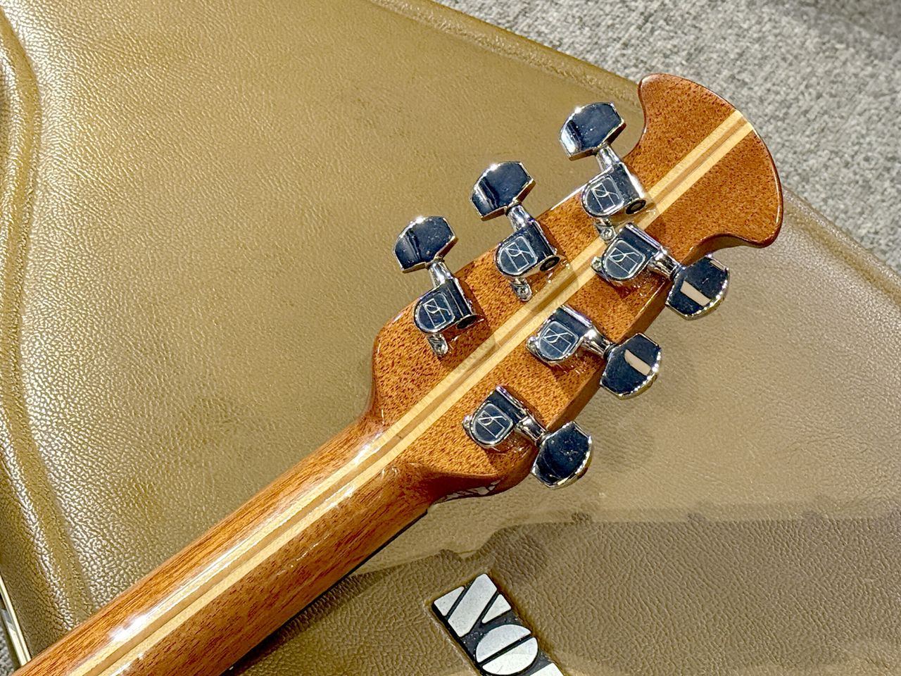Ovation Custom Balladeer 1112-1（ビンテージ）【楽器検索デジマート】