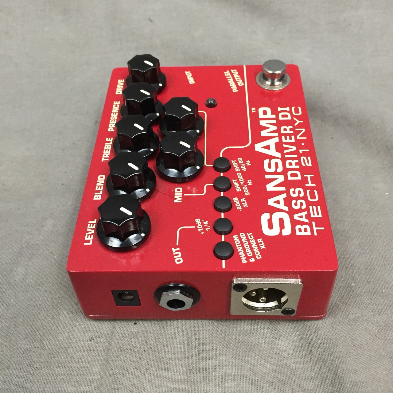 TECH21 SANSAMP BASS DRIVER DI 限定カラー赤（中古）【楽器検索 