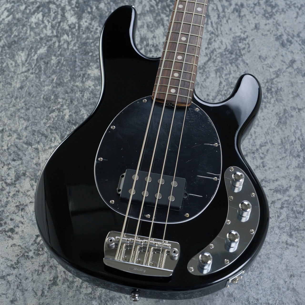 Sterling StingRay ブラックエレキベース 楽天市場】Sterling by Musicman RAY34 Black スティングレイ・ベース