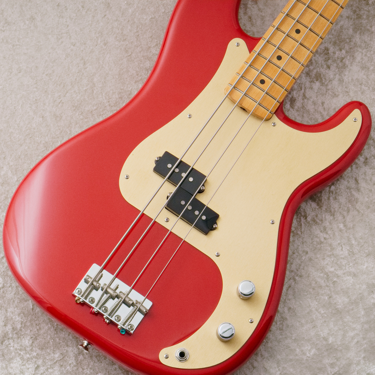 中古　ベースギター　赤 Fender Custom Shop 1963 Jazz Bass Journeyman Relic [Aged
