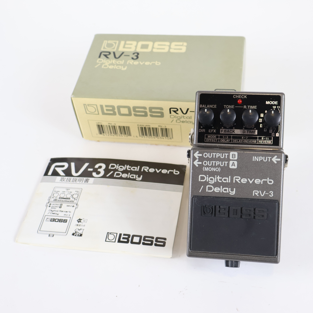 BOSS 【中古】 デジタルリバーブ ディレイ エフェクター BOSS RV-3