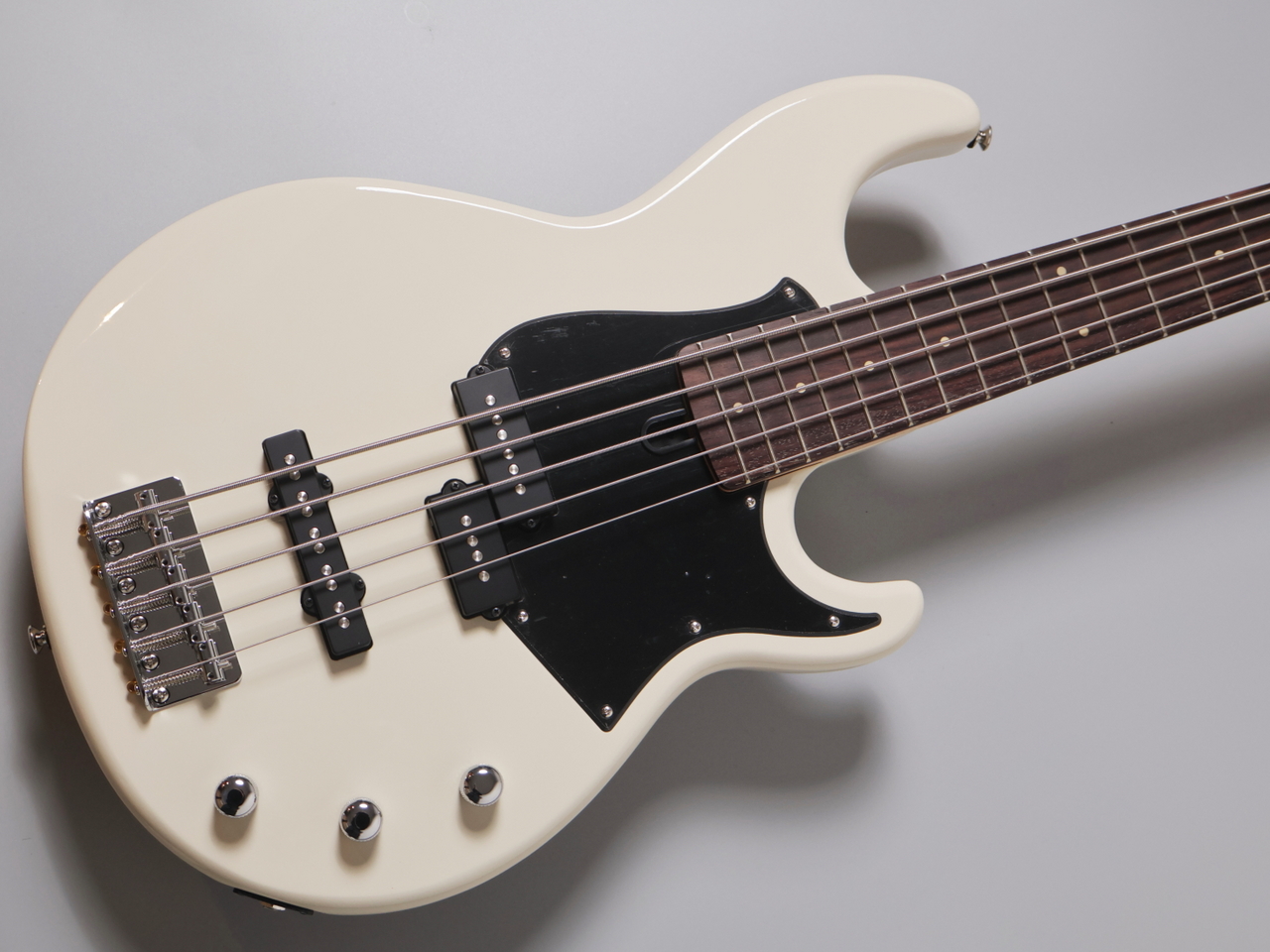 YAMAHA BB235 -Vintage White-【4.44kg】【新品特価】（新品特価