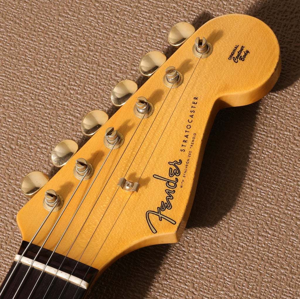 Fender Custom Shop Custom Built 1961 Stratocaster Relic Aged White