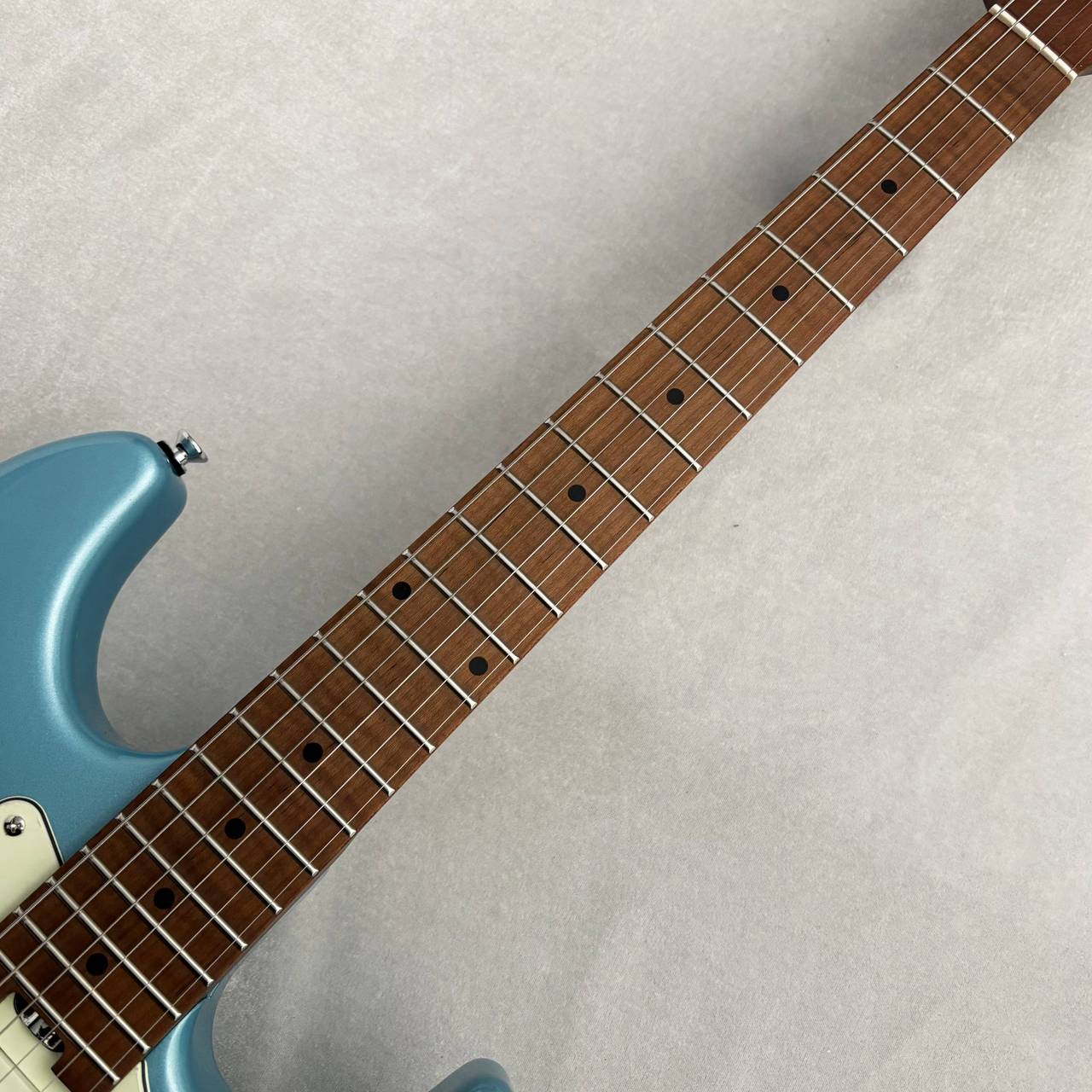 Bacchus Global Series エレキギター 水色 Bacchus Global Series】青の魅力に魅せられて・・・ブルーモデル特集