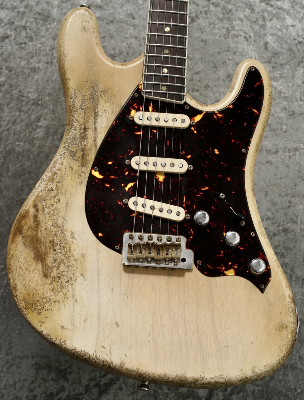 Castedosa Guitar ABI Heavy Relic / Aged Blonde by Carlos Lopez