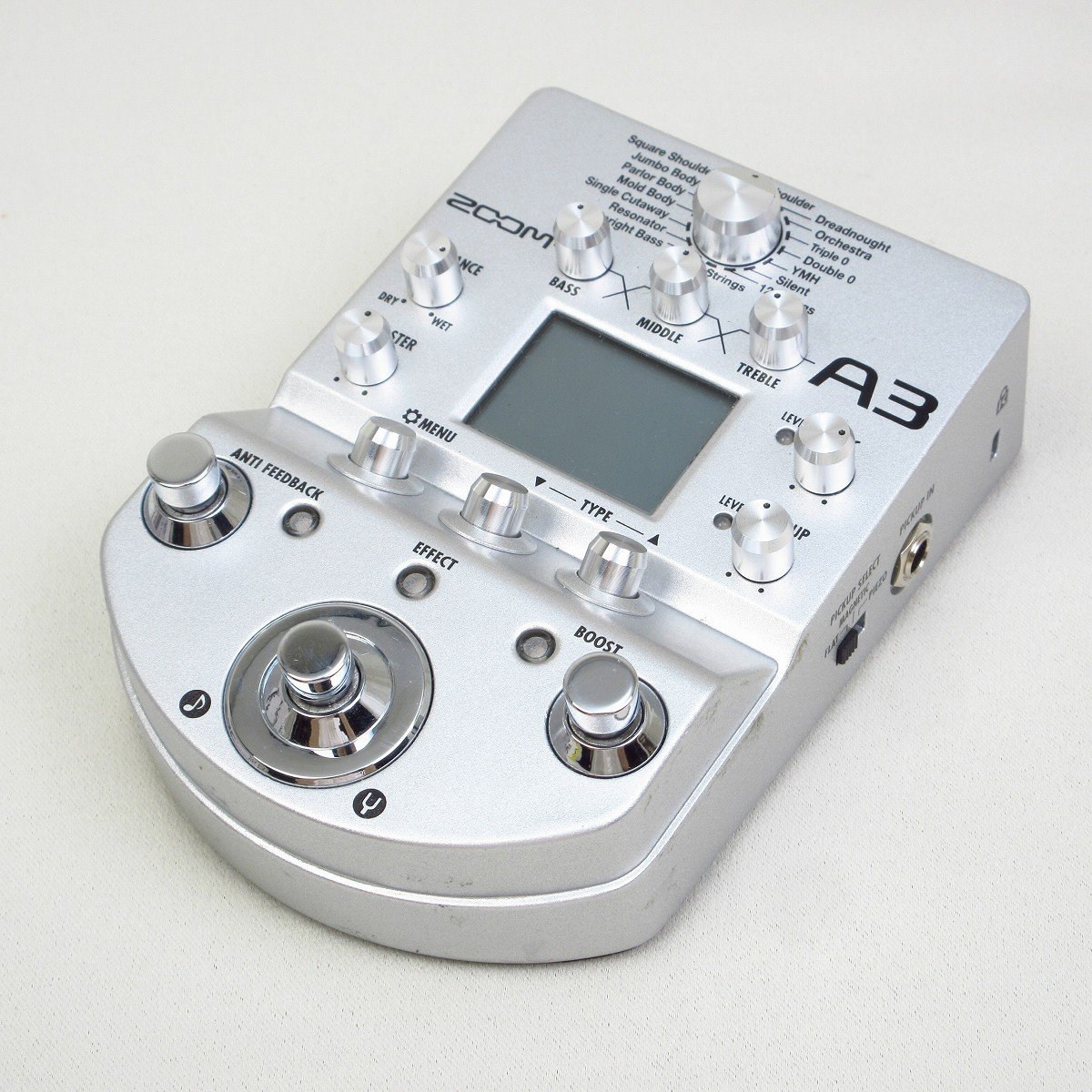 ZOOM A3 Pre-Amp & Effects for Acoustic Guitar