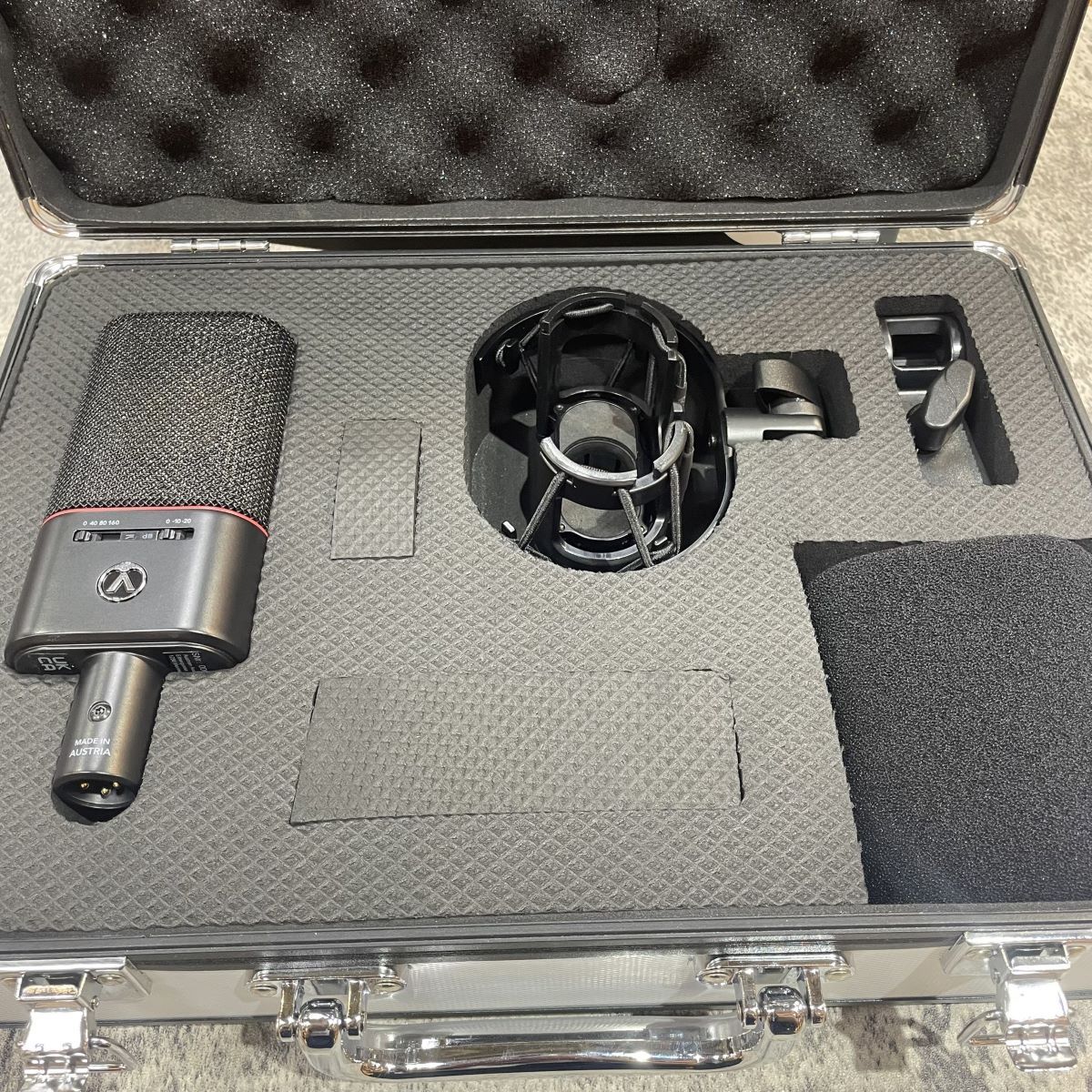 AUSTRIAN AUDIO 【ケース内展示品特価】OC18 Studio Set 単一指向性
