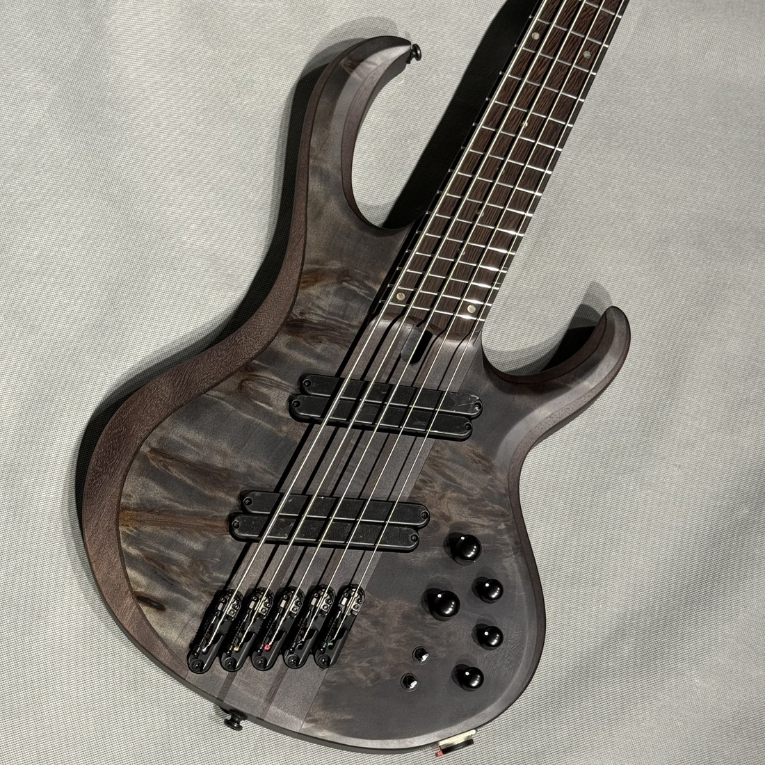 g様の専用ページ Ibanez BTB805MS TGF Transparent Gray Flat（新品特価）【楽器