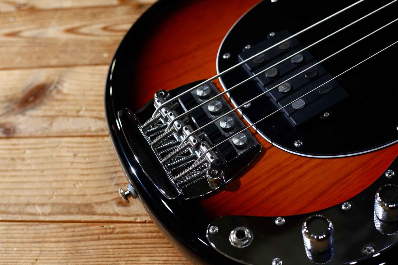 Music Man StingRay サンバースト ☆5月6日まで最終値下げ☆ MUSIC MAN StingRay 5st Sunburst 1988 <ミュージックマン