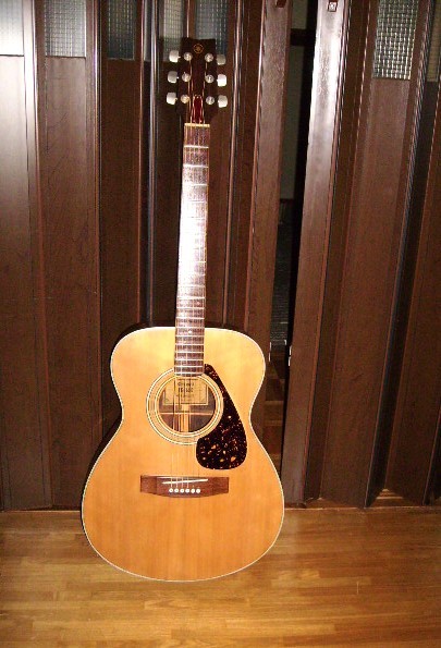 YAMAHA FG-340 '73 小振りサイズのグリーン ラベル（ビンテージ）【楽器検索デジマート】