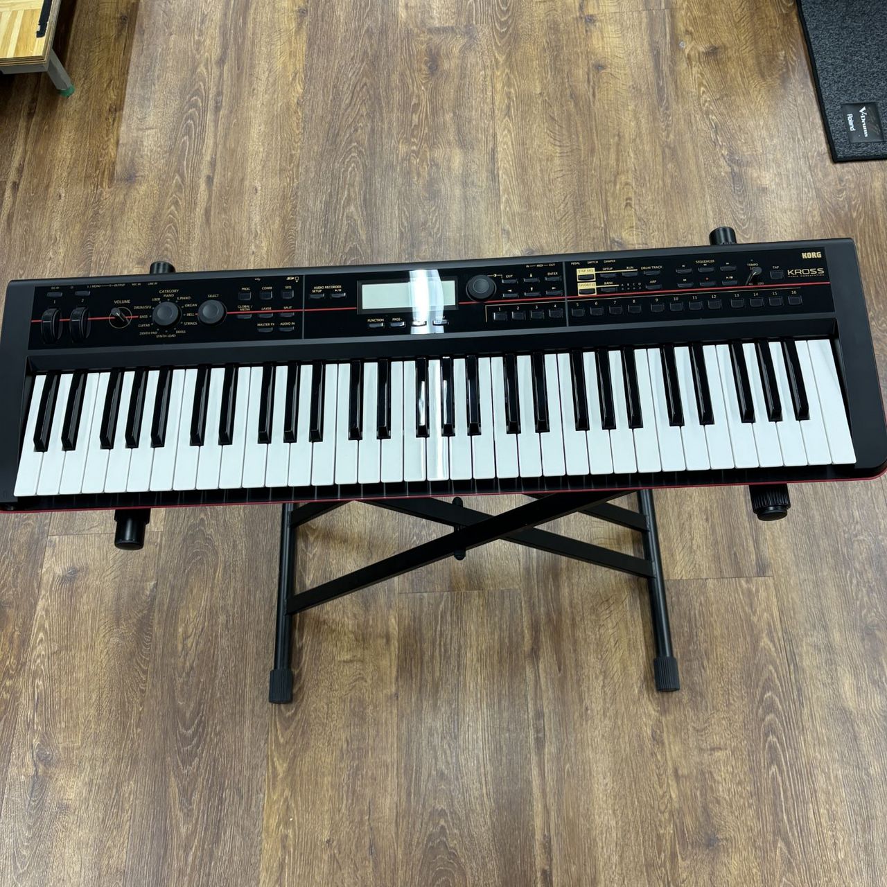 KORG 【中古】KROSS-61（中古/送料無料）【楽器検索デジマート】