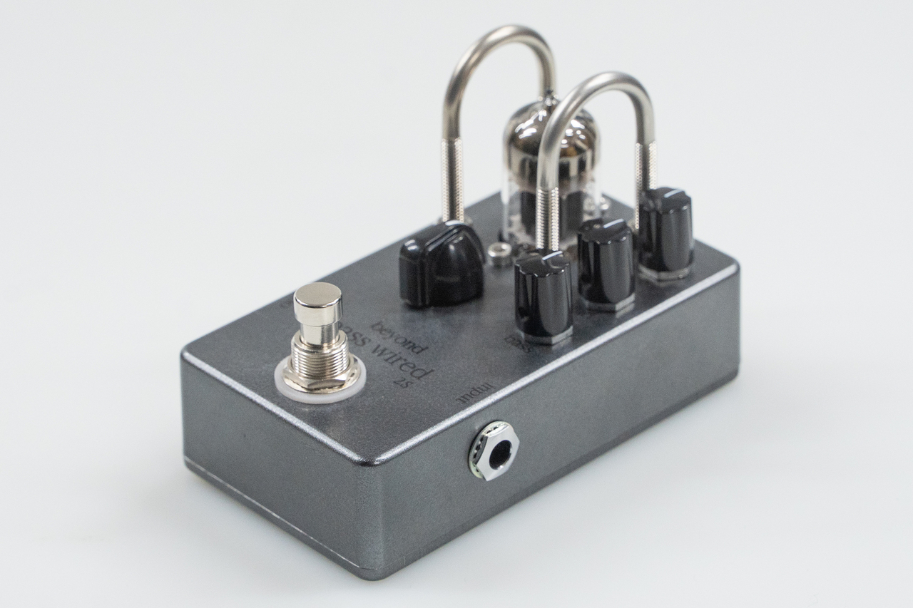 beyond bass wired 2s ベースエフェクター