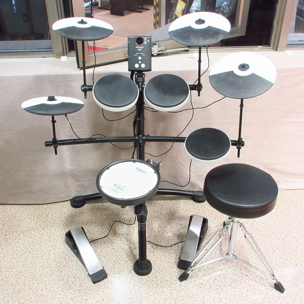 Roland 電子ドラム TD-1KV ＋追加シンバル、キックペダル、その他 ローランド 電子ドラム TD-1KV、キックパッド、追加シンバル、キック