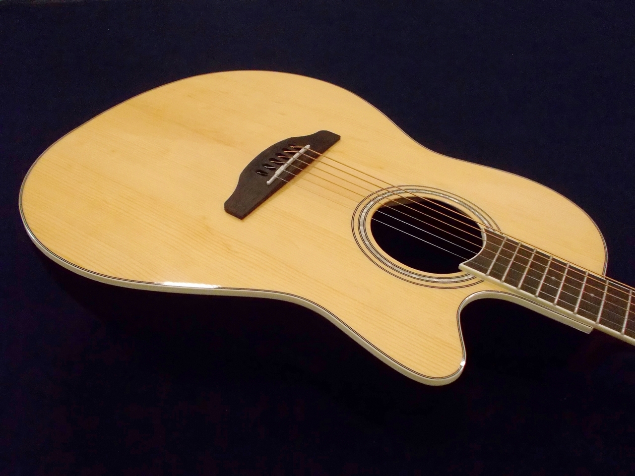 ☆Celebrity　by オベーション訳あり☆ Amazon | Ovation Celebrity CE44P 8TQ Blue Transparent Quilt Mid