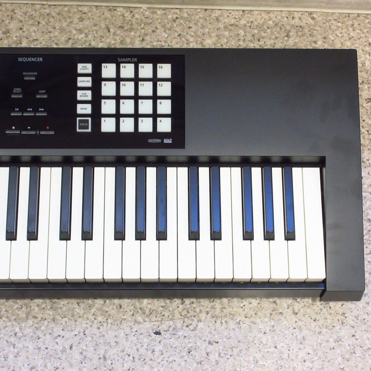 Roland FA-08 Music Workstation 88鍵シンセサイザー 【横浜店