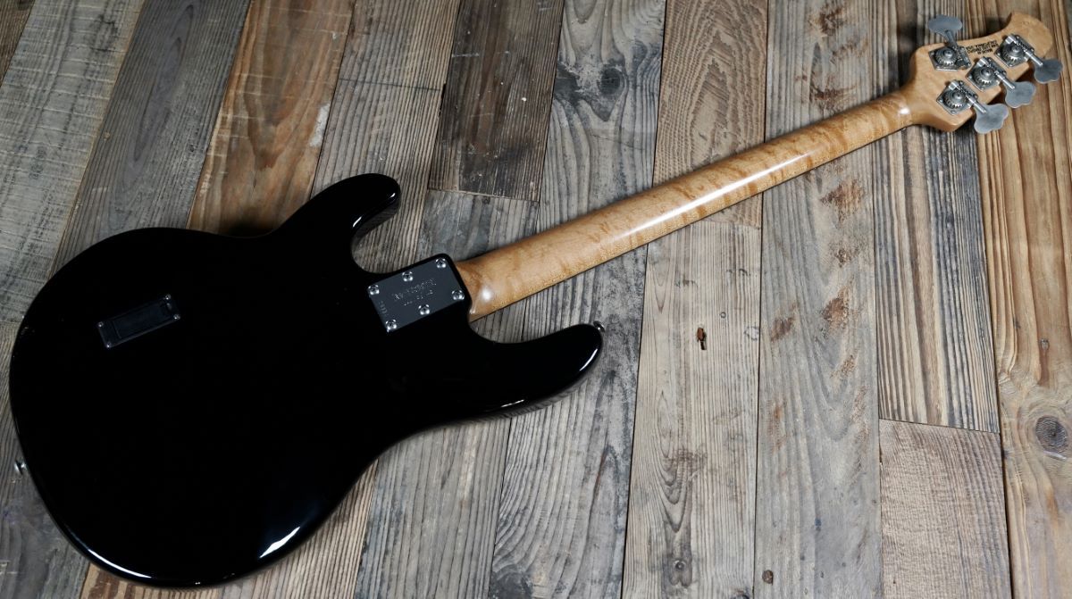 MUSIC MAN Stingray 3EQ H Black（中古/送料無料）【楽器検索デジマート】