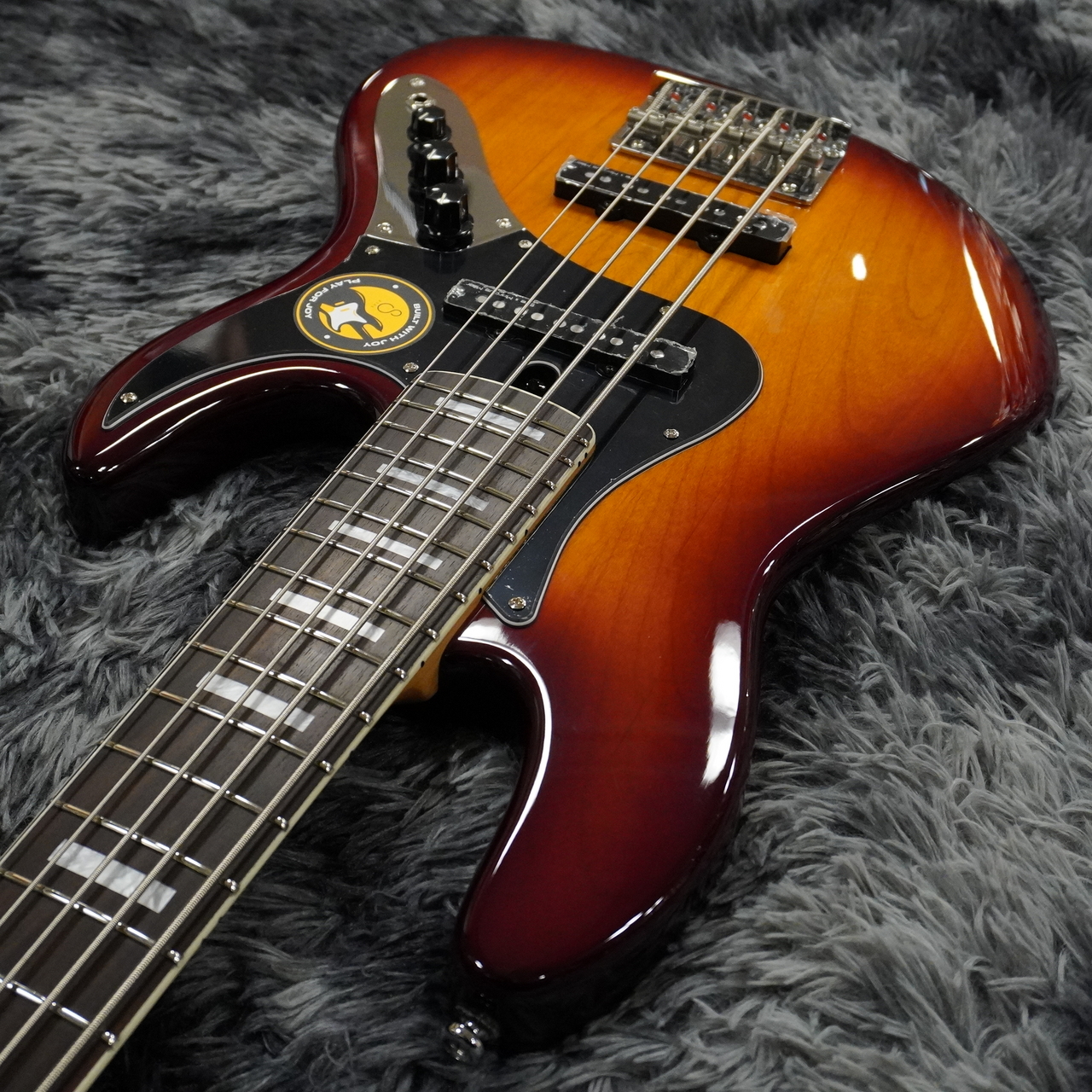 Sire Marcus Miller V5-24 5st TS (Tobacco Sunburst) 【マーカス