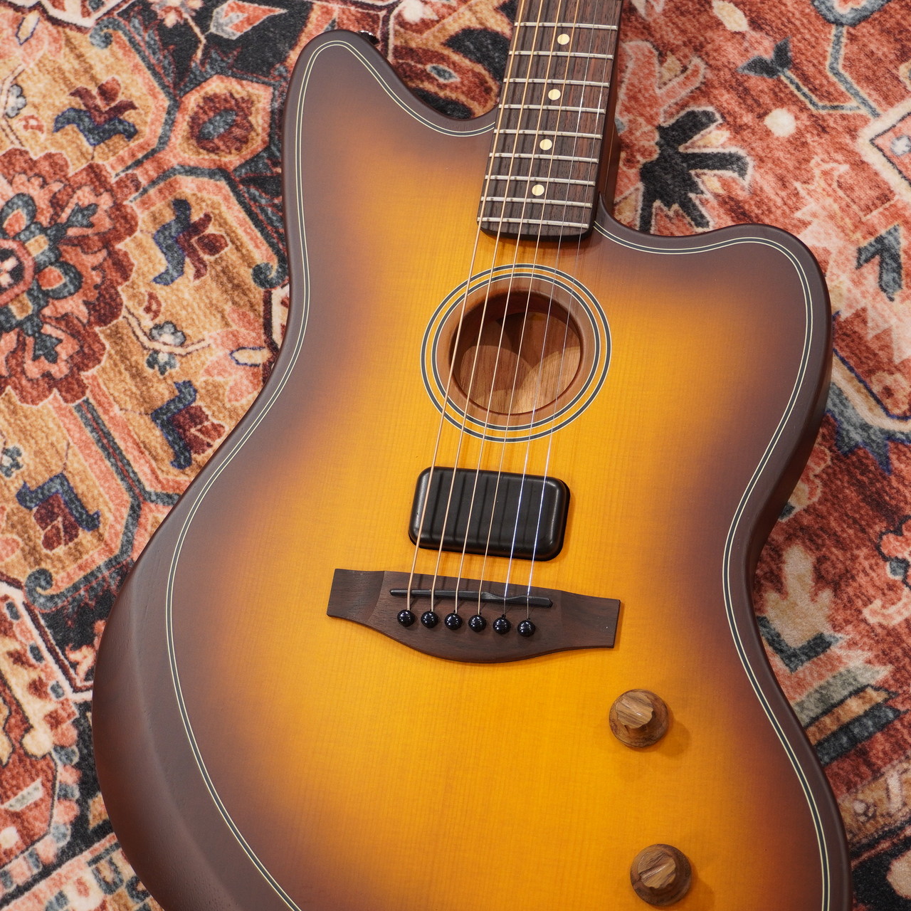 Fender Acoustasonic Standard Jazzmaster Honey Burst【旧価格